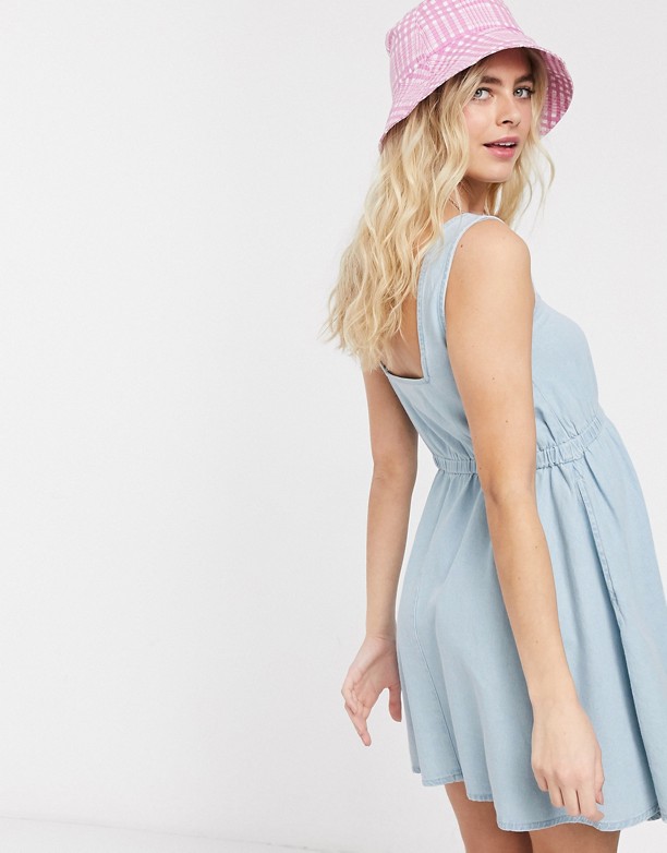  Ceny ASOS DESIGN Maternity – Jasnoniebieska sukienka z miękkiego denimu z dekoltem w kształcie litery U Jasnoniebieski denim