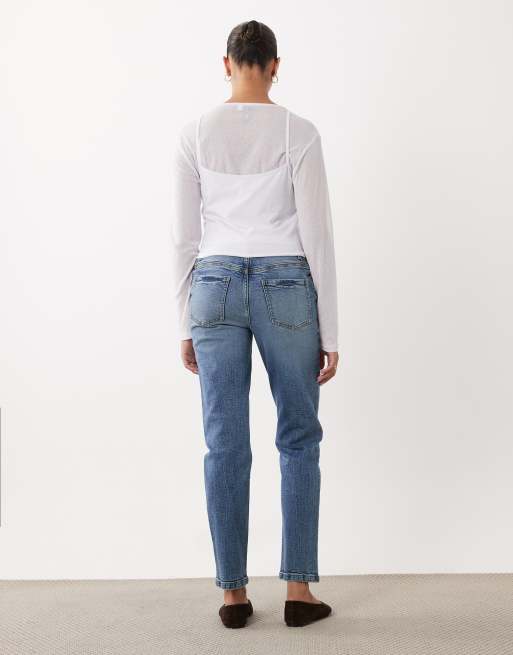 ASOS DESIGN Maternity jean mom coupe slim délavage moyen authentique, 2 de 5