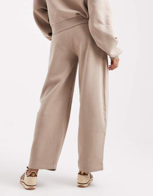 ASOS DESIGN Maternity – Joggersy z poszerzanymi nogawkami w kolorze mokki, 4 z 5