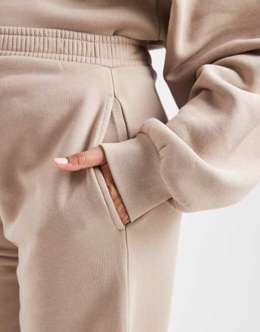 ASOS DESIGN Maternity – Joggersy z poszerzanymi nogawkami w kolorze mokki, 5 z 5