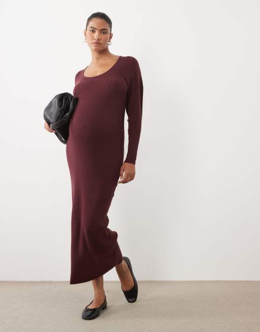 ASOS DESIGN Maternity knitted structured scoop neck maxi dress in burgundy, 2 of 4