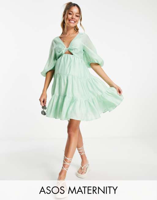 ASOS DESIGN Maternity - Lagdelt minikjole i voile med snoet frontdetalje 