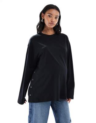 ASOS DESIGN Maternity - Langärmliges Shirt in Schwarz mit Stillfunktion-Bunt