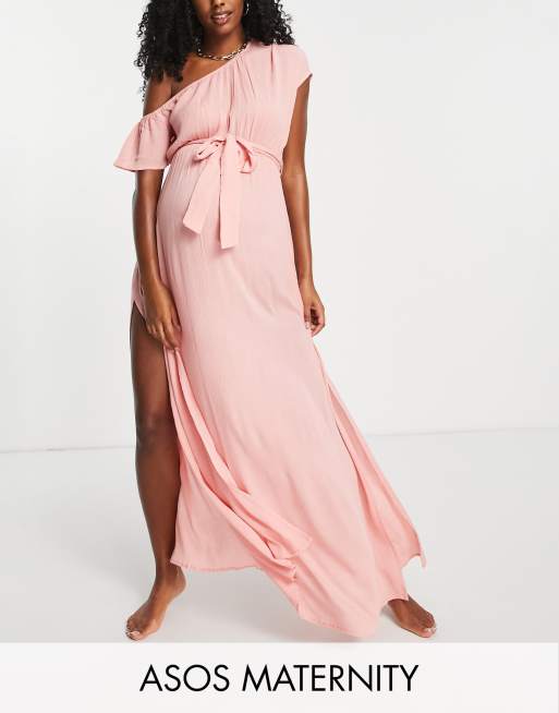ASOS DESIGN Maternity - Lange strandjurk met blote schouder en gestrikte taille in roze