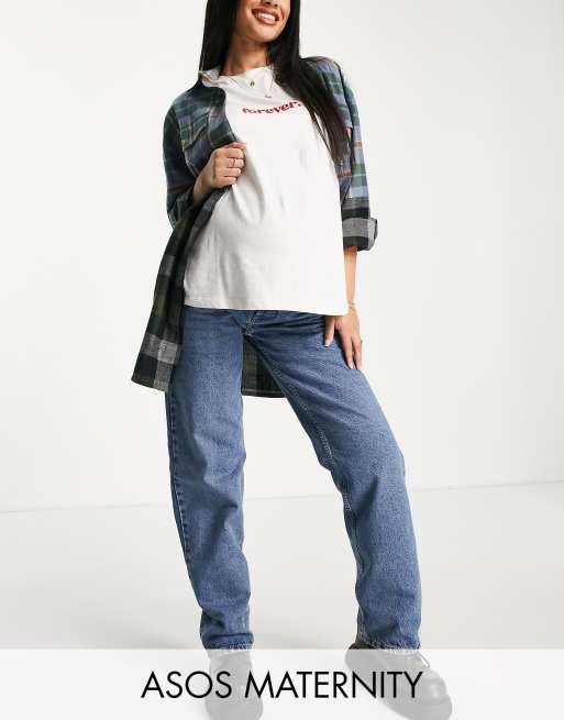 ASOS DESIGN Maternity - Lavtaljet 'baggy' boyfriend-jeans i mellemvasket bomuld - BLACK