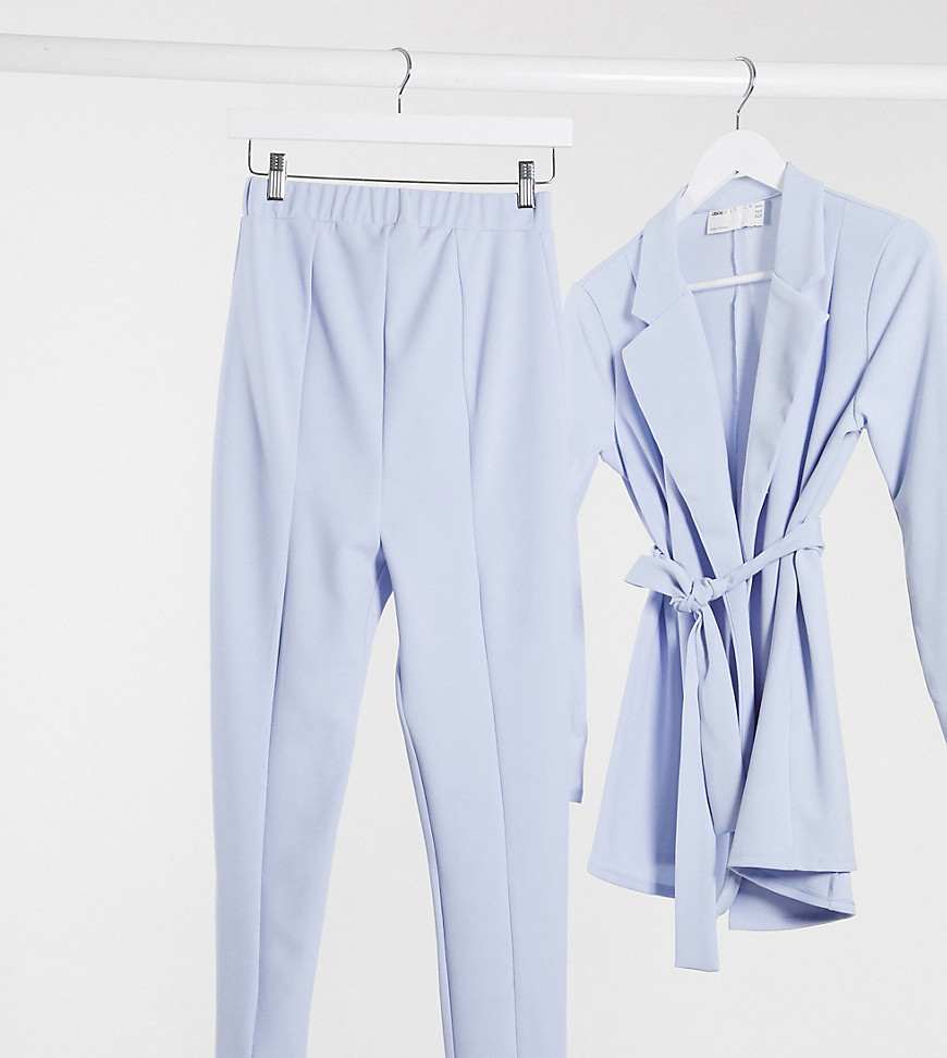 ASOS DESIGN Maternity – Ljusblå kostymbyxor i jersey med smal passform som sitter över magen