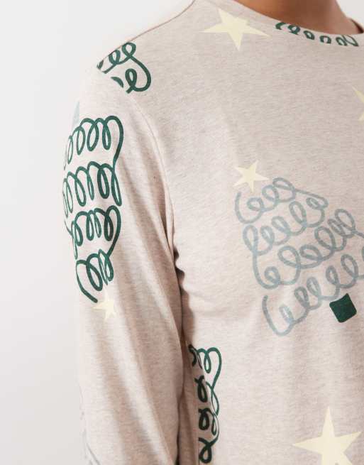 ASOS DESIGN Maternity long sleeve top & wide leg pant pyjama set in christmas tree print, 2 of 4