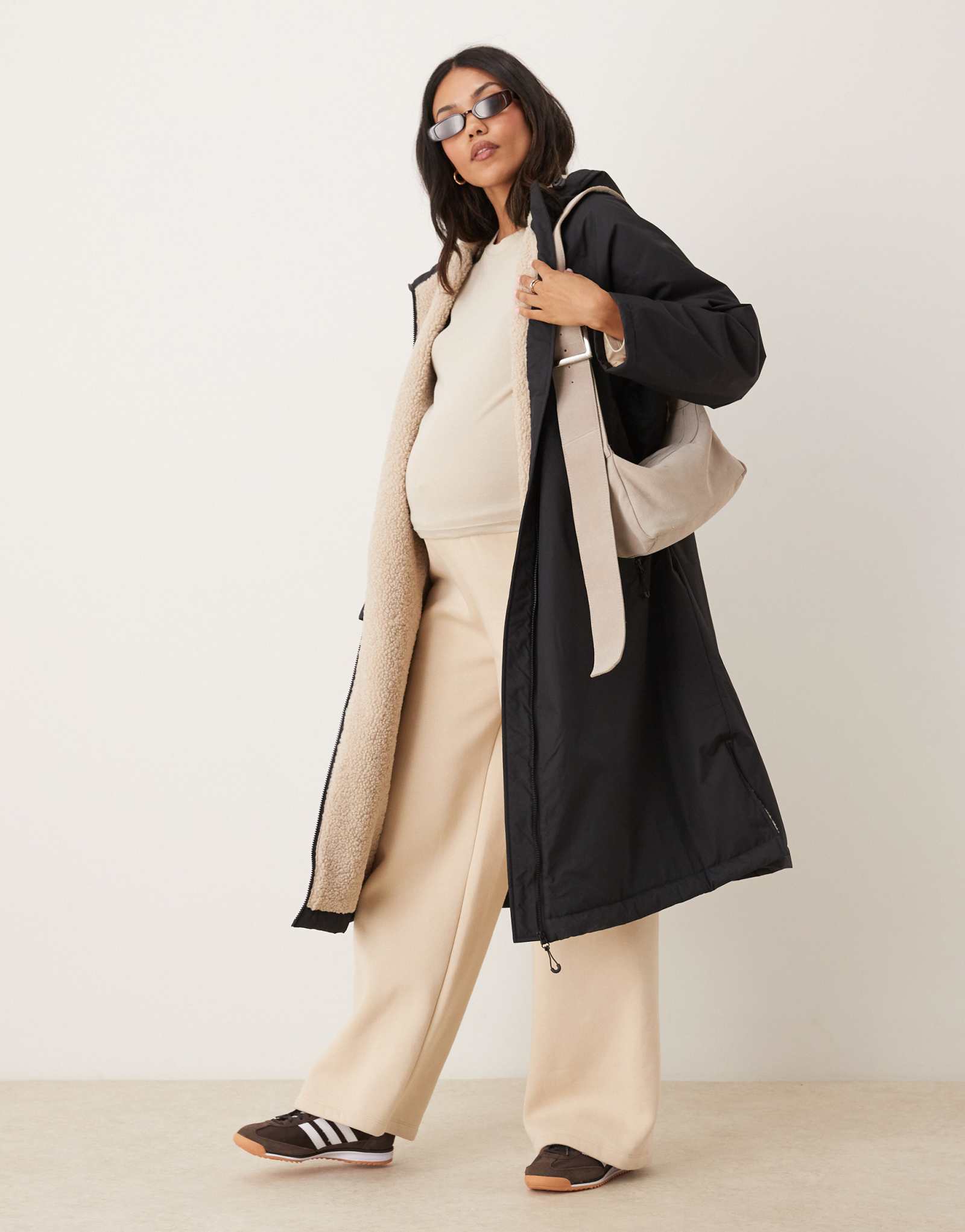 Дождевик для беременных ASOS DESIGN с удлиненной флисовой подкладкой черного цвета