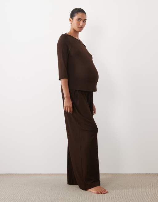 ASOS DESIGN Maternity lounge ribbed mix & match pajama set in Chocolate, 3 of 4