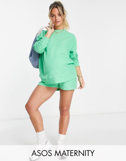 ASOS DESIGN Maternity - Loungeset van sweater en short van lichtgewicht slubstof in groen