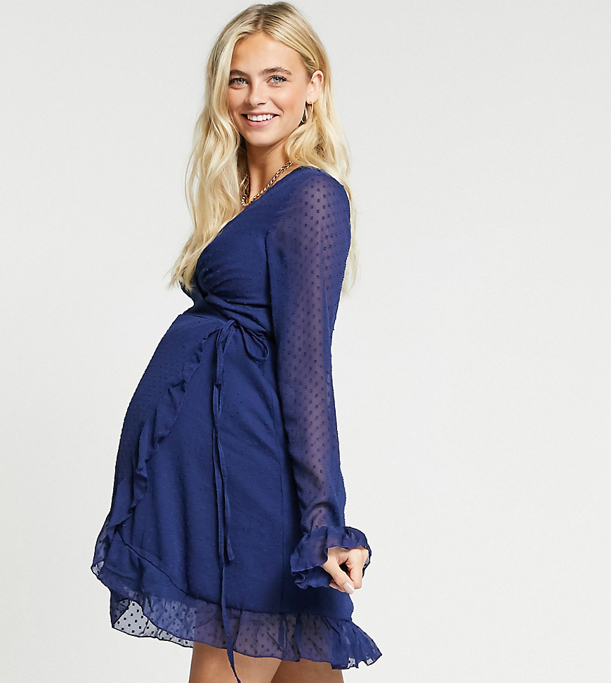 ASOS DESIGN Maternity - Marineblå mini-slå-om-kjole med dobby-blonder og trompetærmer