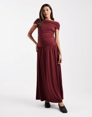 ASOS DESIGN Maternity - Maxirock in Burgunderrot mit gerafftem Design und tiefer Taille, Kombiteil
