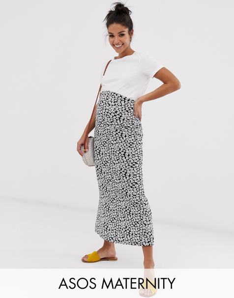 ASOS DESIGN Maternity – Midirock aus Jersey mit schwarzweißem Blumenmuster