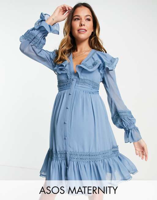 ASOS DESIGN Maternity - Mini jurk met kanten inzetstukken, ruches en knoopsluiting