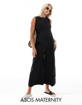 ASOS DESIGN Maternity - Minimalistischer, ärmelloser Twill-Jumpsuit in Schwarz mit weitem Bein