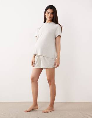 ASOS DESIGN Maternity - Mix and Match - Schwingende, gerippte Pyjama-Shorts in Hellbeige-Lila