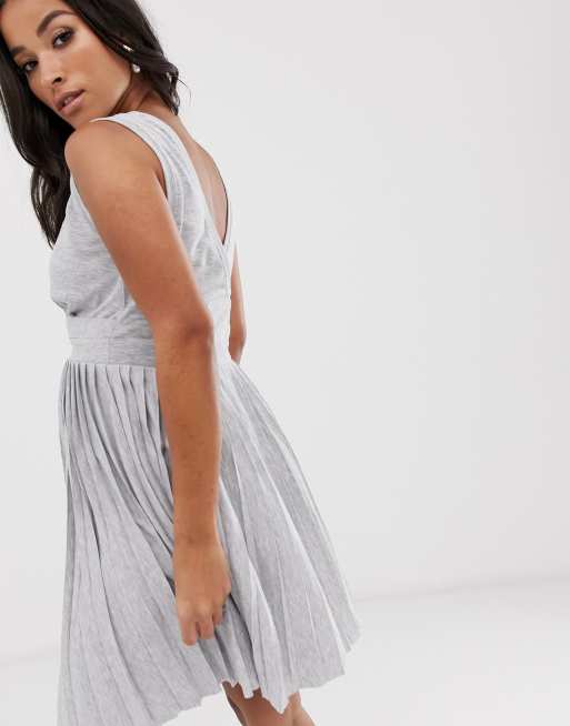 ASOS DESIGN Maternity - Mouwloze, geplooide midi-jurk met overslag aan de voorkant, 2 van 4