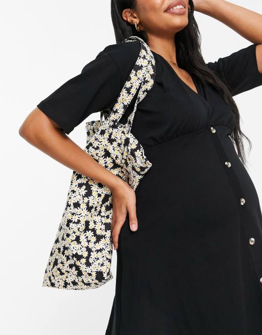 ASOS DESIGN Maternity Nette jurk met hoornen knopen in zwart ASOS