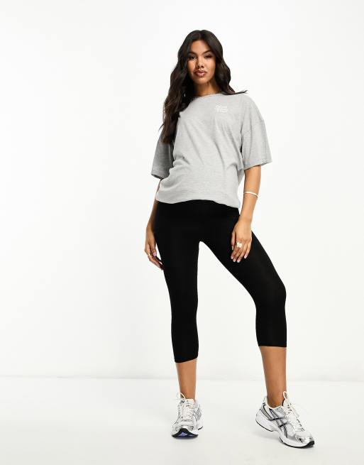 ASOS DESIGN capri leggings in black