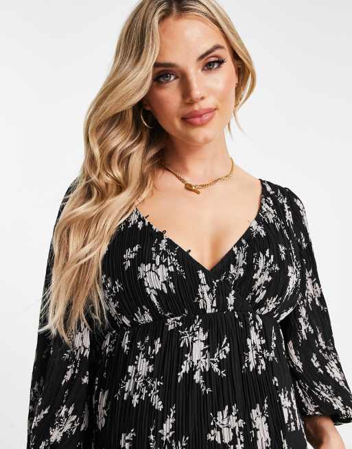 ASOS DESIGN Maternity plisse midi dress with button detail in black based white floral print, 3 of 4