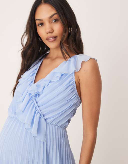 ASOS DESIGN Maternity – Plissiertes Midikleid in Babyblau mit Rüschen und Wickeldesign, 3 von 4