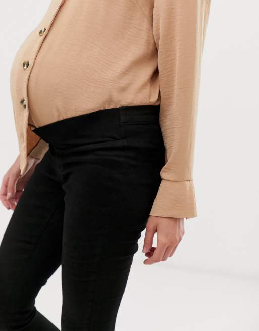 ASOS DESIGN Maternity pull on jegging in clean black with under the bump waistband, 3 of 4