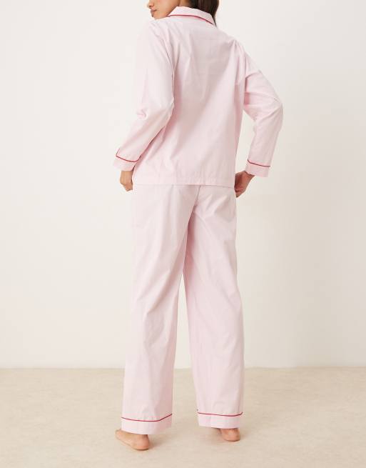 ASOS DESIGN Maternity – Pyjama-Set in Rosa mit Kontrast-Paspelierung aus gewebtem Hemd und Hose mit weitem Bein, Umstandsmode, 3 von 4