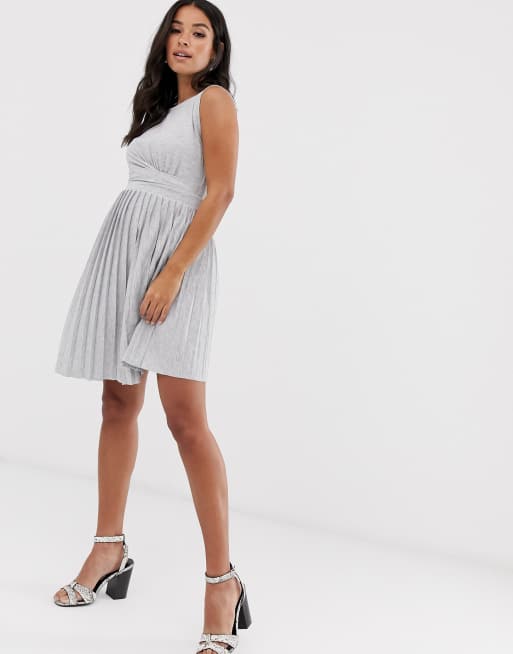 ASOS DESIGN Maternity ærmeløs plisseret midikjole med krydsning foran, 4 af 4