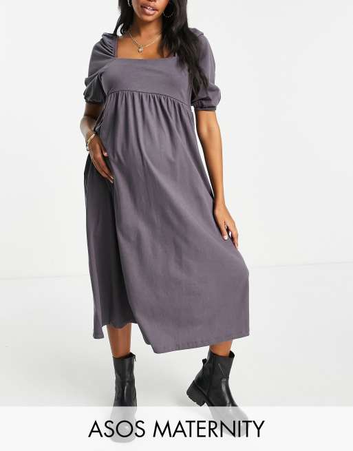ASOS DESIGN Maternity - Robe mi-longue à encolure carrée et manches bouffantes froncées - Gris