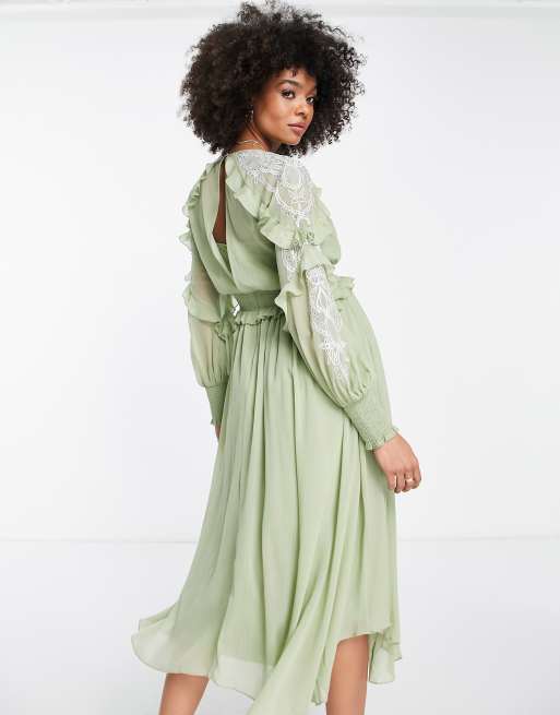 ASOS DESIGN Maternity Robe mi longue avec finitions en dentelle brodee Vert sauge