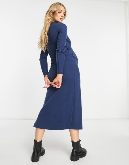 ASOS DESIGN Maternity - Robe pull mi-longue ceinturée ultra-douce à col montant - Bleu marine, 2 de 4