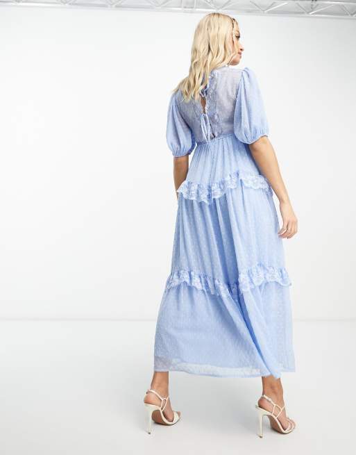 ASOS DESIGN Maternity Robe retro longue en plumetis avec dos ouvert et empiecement en dentelle Bleu clair ASOS