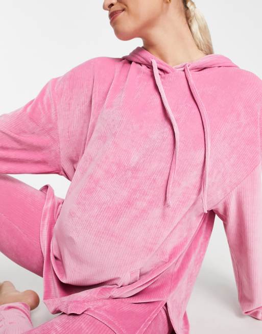 ASOS DESIGN Maternity – Rosa mysset i velour med huvtröja och leggings, 3 av 4