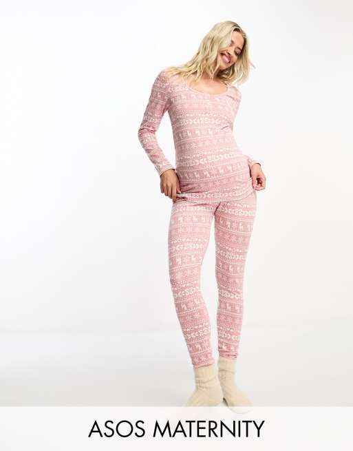 ASOS DESIGN Maternity – Różowa piżama w świąteczny skandynawski wzór: top z długim rękawem i legginsy