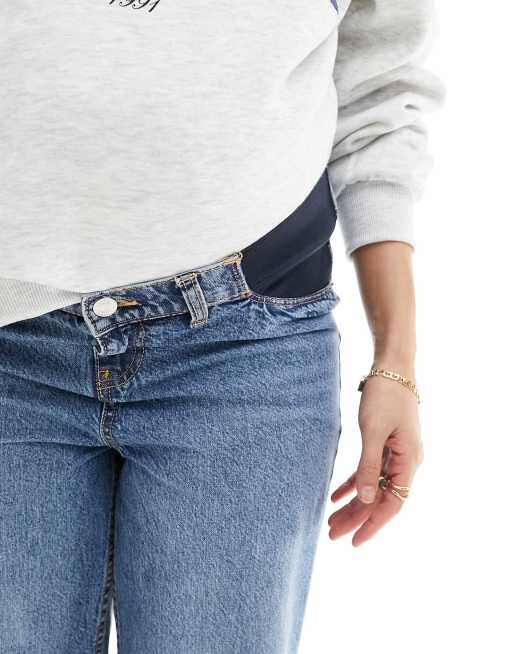 ASOS DESIGN Maternity - Ruimvallende mom jeans met hoge taille in middenblauw, 4 van 5