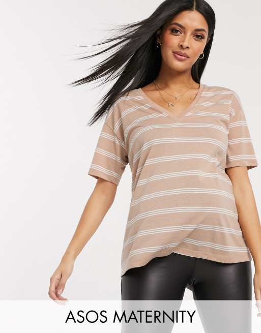 ASOS DESIGN Maternity - sandfarvet t-shirt i hørmix med v-hals og striber