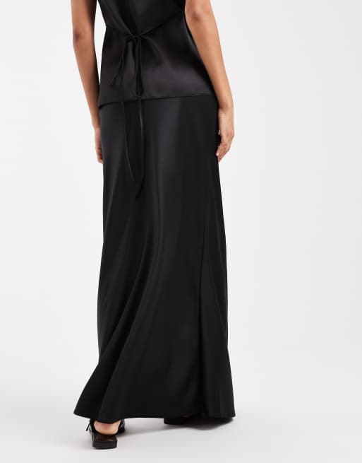 ASOS DESIGN Maternity satin bias cut maxi skirt, 4 of 5