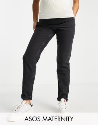 ASOS DESIGN Maternity - Schmal geschnittene Mom-Jeans mit Unterbauchbund in verwaschenem Schwarz