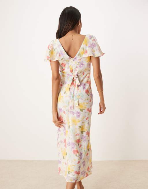 ASOS DESIGN Maternity seam detail midi tea dress in pastel floral print, 3 of 4
