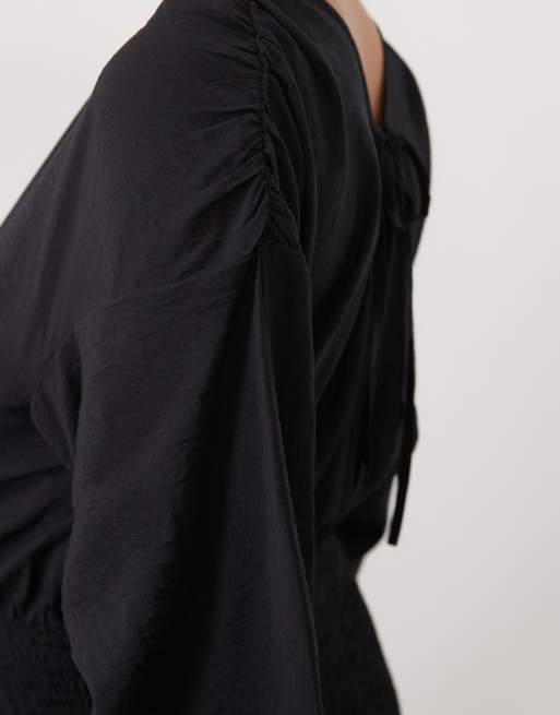 ASOS DESIGN Maternity shirred waist cocoon sleeve blouse in black, 4 of 4