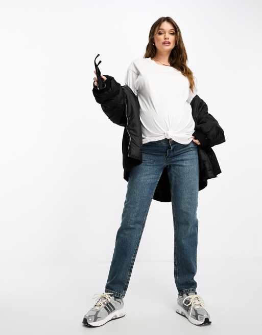 ASOS DESIGN Maternity slim fit comfort mom jeans in mid blue, 5 of 5