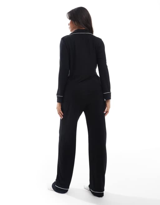 ASOS DESIGN Maternity - Sort og superblødt pyjamassæt med langærmet skjorte og bukser med kontrastkant, 4 af 4