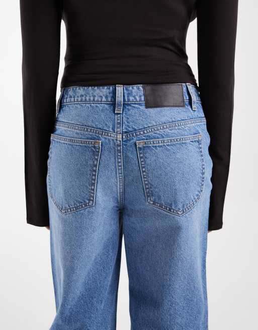 ASOS DESIGN Maternity straight wide leg jeans in mid wash blue, 4 of 5