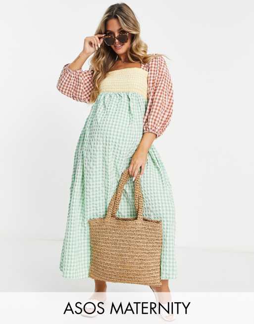 ASOS DESIGN Maternity – Sukienka midi z ozdobnym marszczeniem w mieszany wzór w kartę vichy 