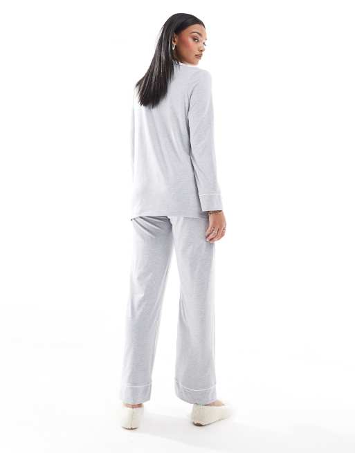 ASOS DESIGN Maternity super soft long sleeve shirt & pants pajama set with contrast piping in gray heather, 3 of 4