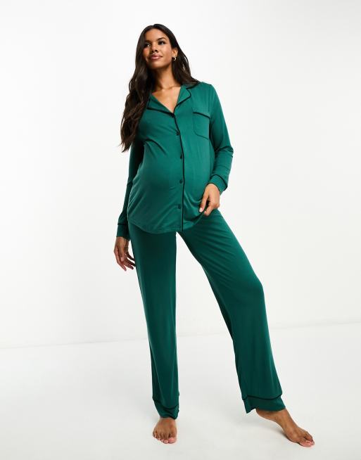 ASOS DESIGN Maternity super soft long sleeve shirt & pants pyjama set with contrast piping in green, 4 of 4