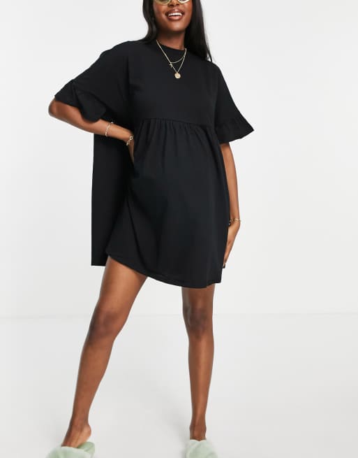 ASOS DESIGN Maternity - Superoversized aangerimpelde jurk met ruches aan de mouwen in zwart, 3 van 4