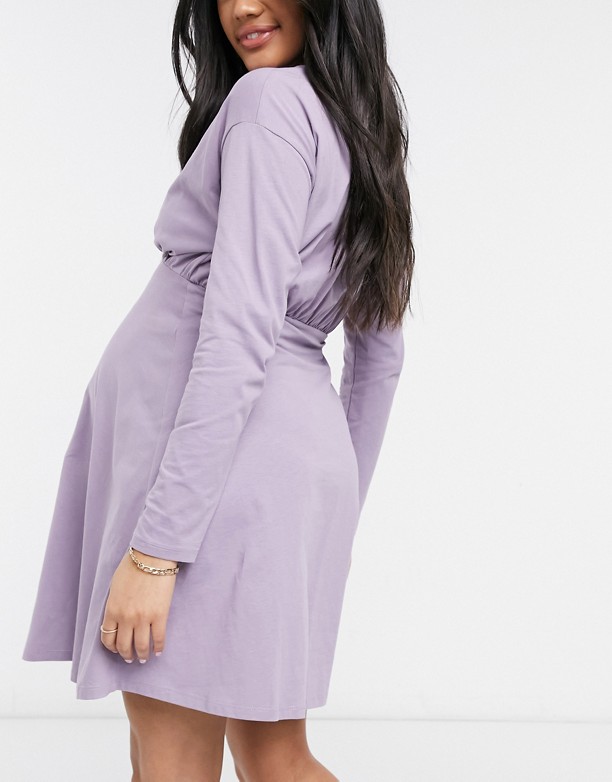 ASOS DESIGN Maternity – Szarofioletowa sukienka koktajlowa z długim rękawem i rogowymi guzikami Purple ash Dostawca 