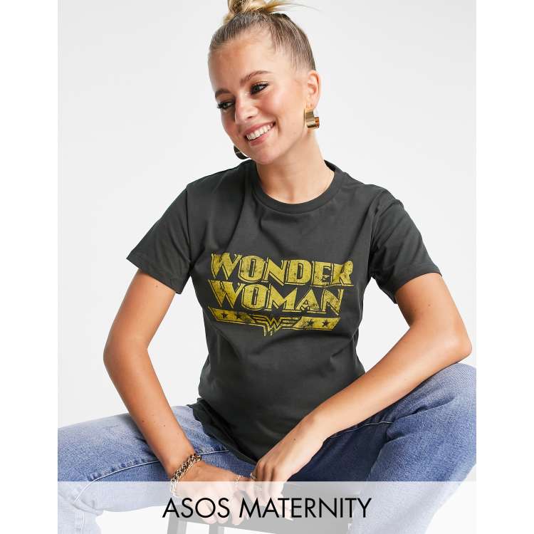 Maternity wonder store woman shirt