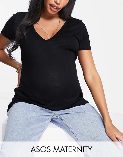 ASOS DESIGN Maternity - T-shirt comoda con scollo a V nera